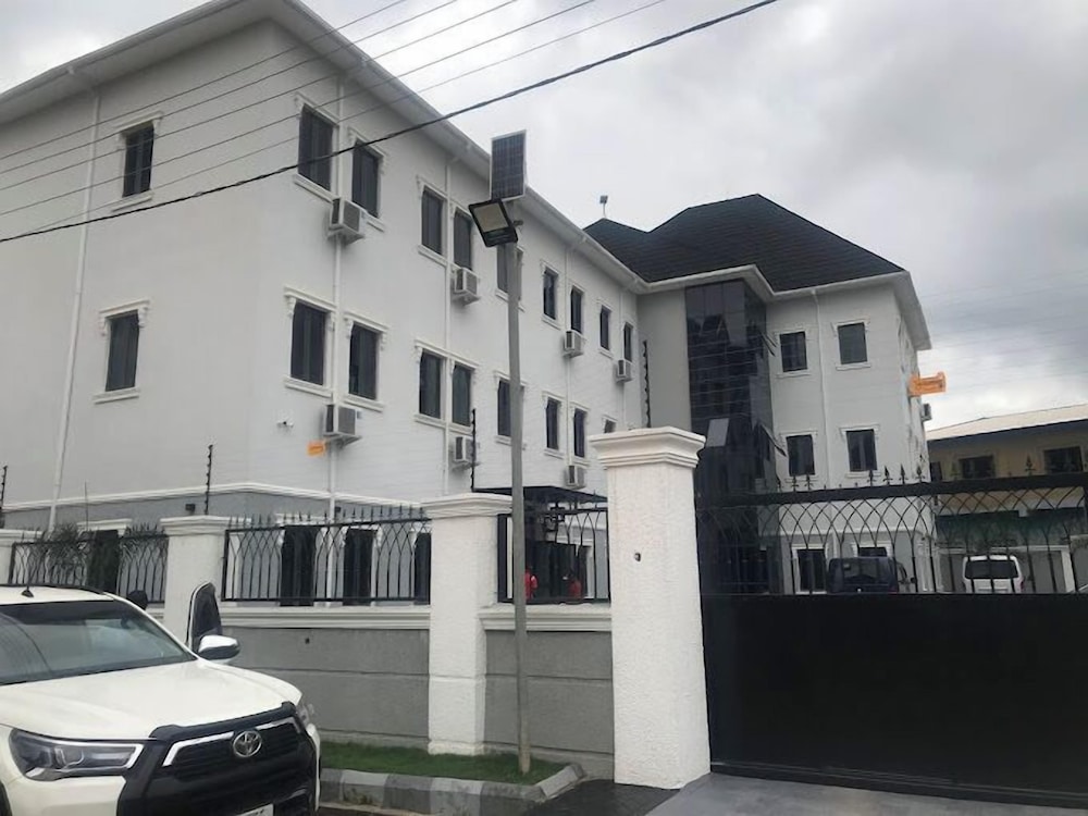A3 Apartments