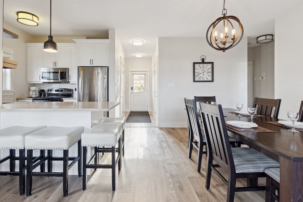 Rivergrass Condos