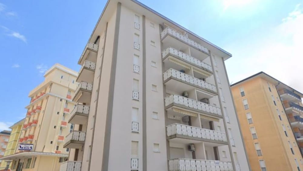 Modern Flat 50m From the Beach