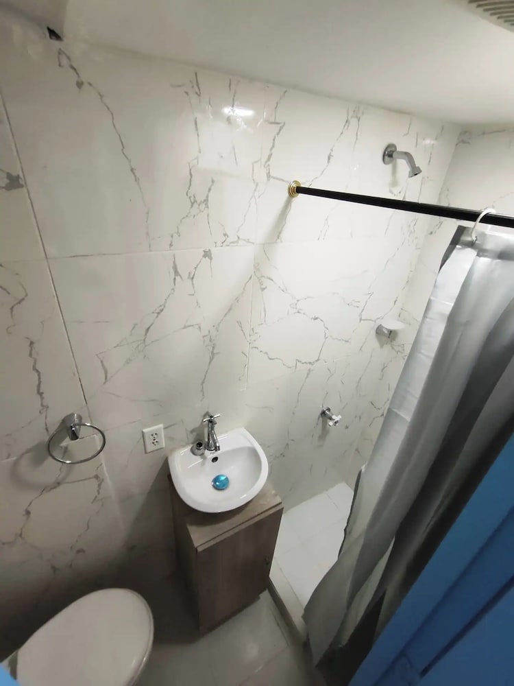 EM3-2G Apartamento de 4 hab Con AA WIFI