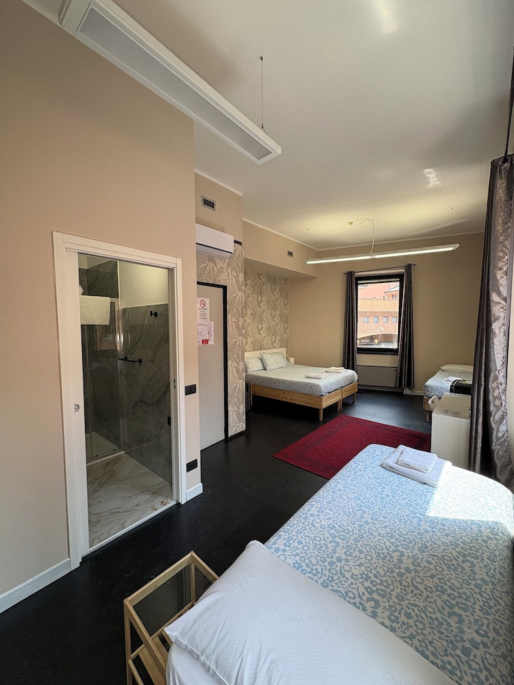 The Central Rock Inn camere con bagno privato self check in