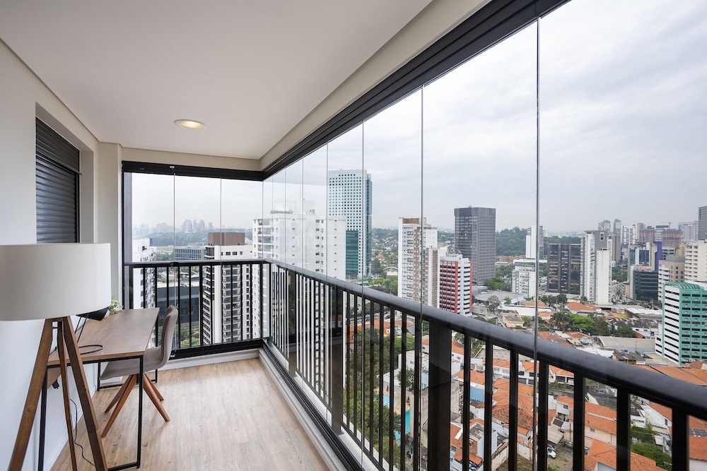 Expand Pinheiros