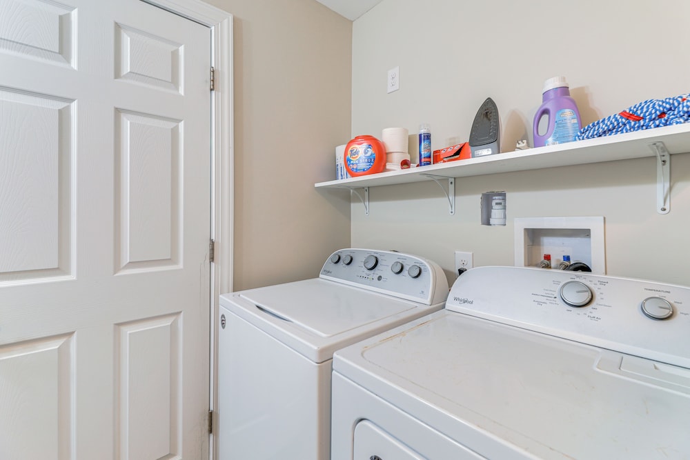 Hot Tub & Decks: North Topsail Beach Home