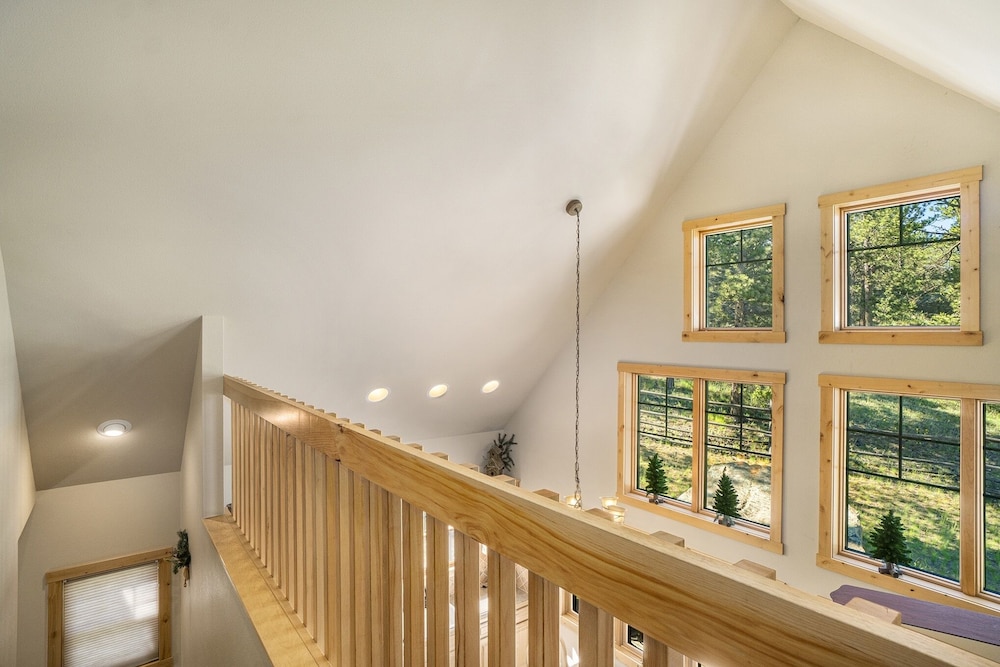 Solitude Bobcat 7 - Estes Park 2 Bedroom Condo by RedAwning - Property Image 1