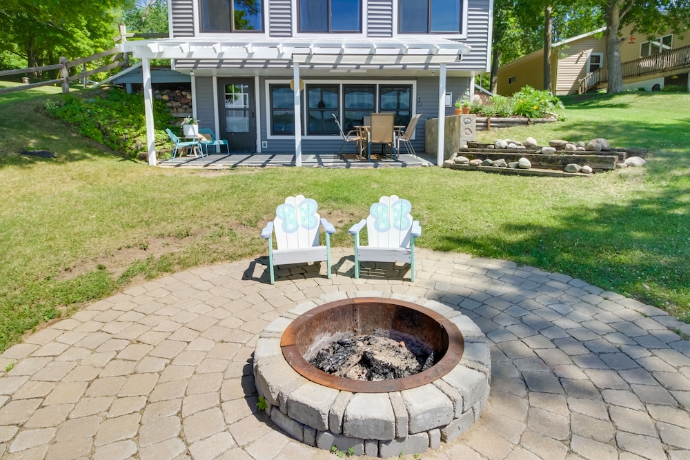 House on Lake Mary w/ Boat Dock  Lakeside Beach! - Property Image 6