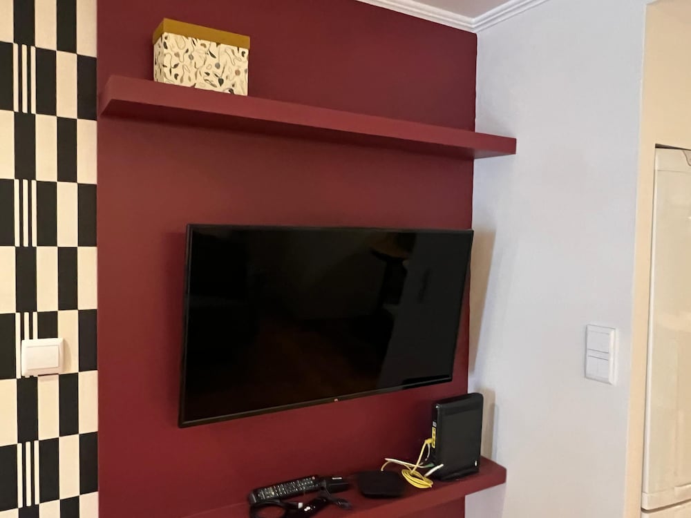 Santos · Designer Retreat: 1 Bedroom apt