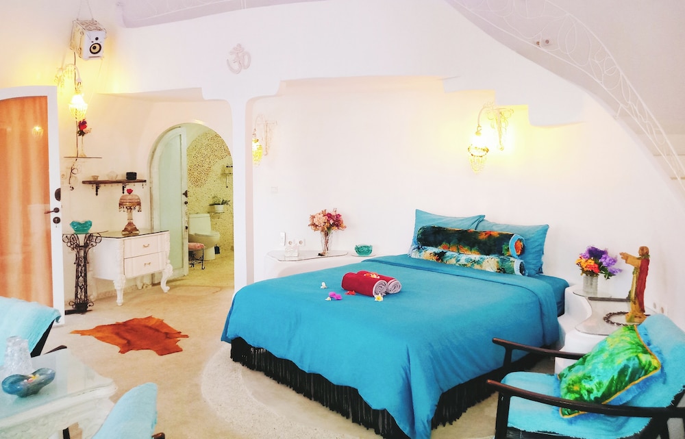 VistaMonti Private Villas