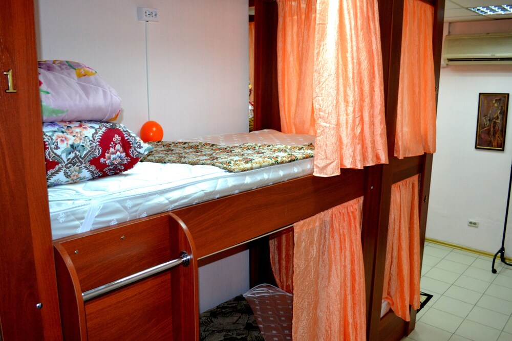 Nerazluchniki - Hostel