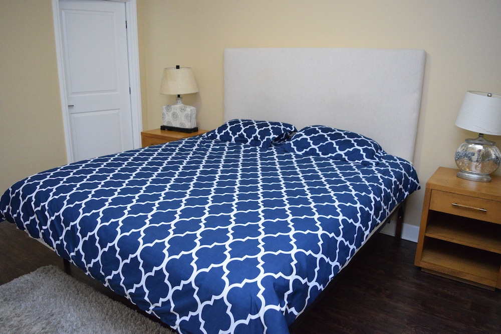 2 Bed 2 Bath in Studio City