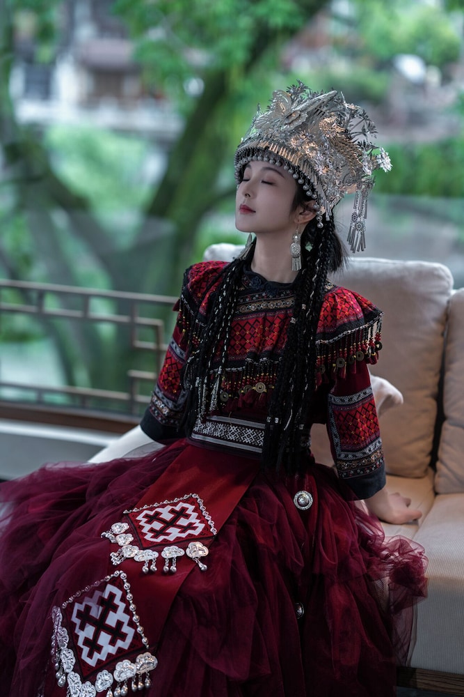 Fenghuang Yiquan River View B&B