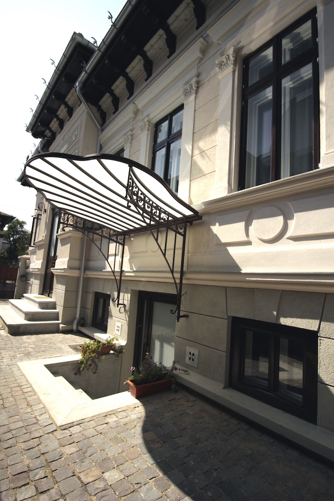 Good Living Bucharest