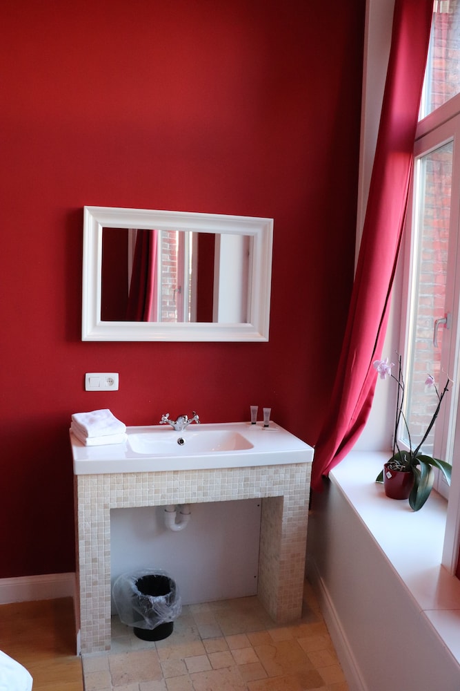 Bruges Vacations - Hostel Lybeer - Property Image 20