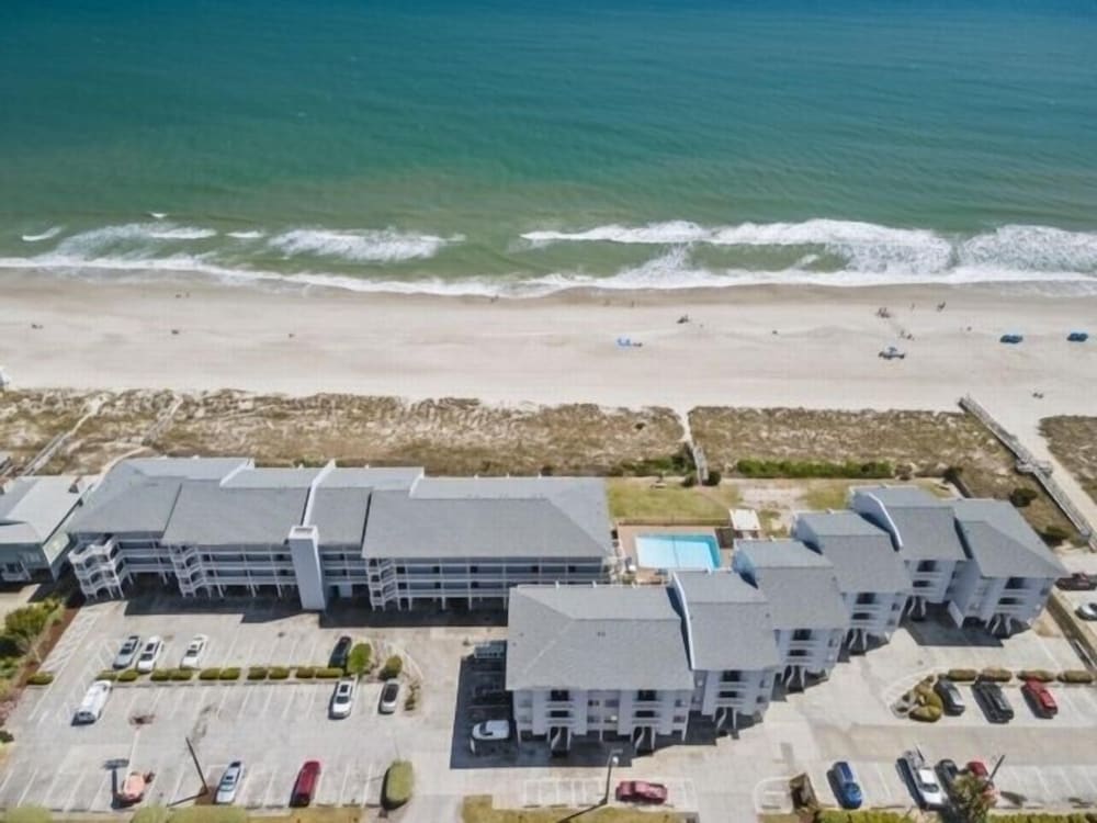 Pura Vida Pure Life - Expansive Views Of The Ocean And Wide Sandy Beach 1 Bedroom Condo by RedAwning view 5