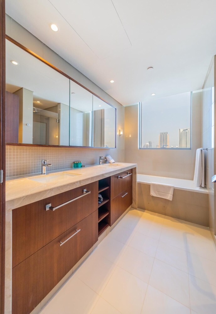 DXB - Boulevard Point - 2506 - DT