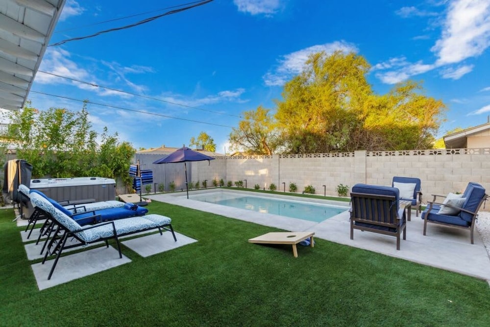 The Crown Azul 2 Masters New Pool Spa Office