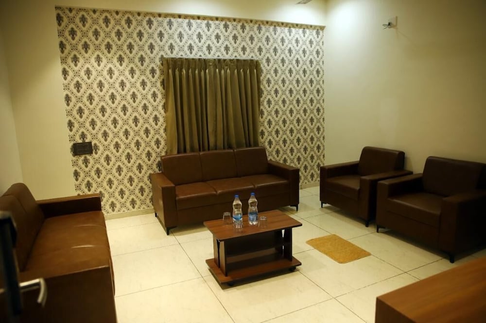 Vijaya Palace Resort