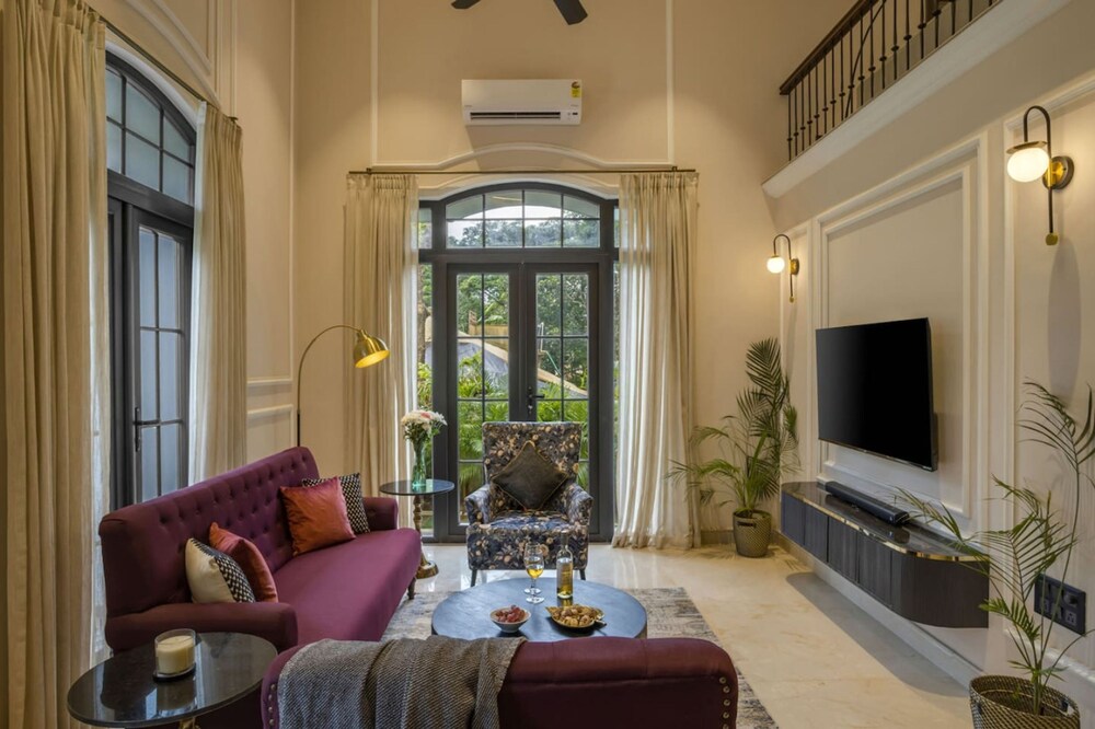 Luxury 3BR Duplex With Pool in Goa s Beverly Hills