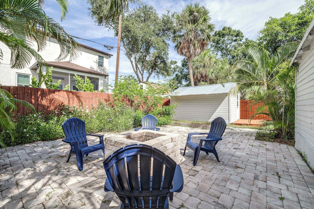 Barefoot Bungalow For 4
