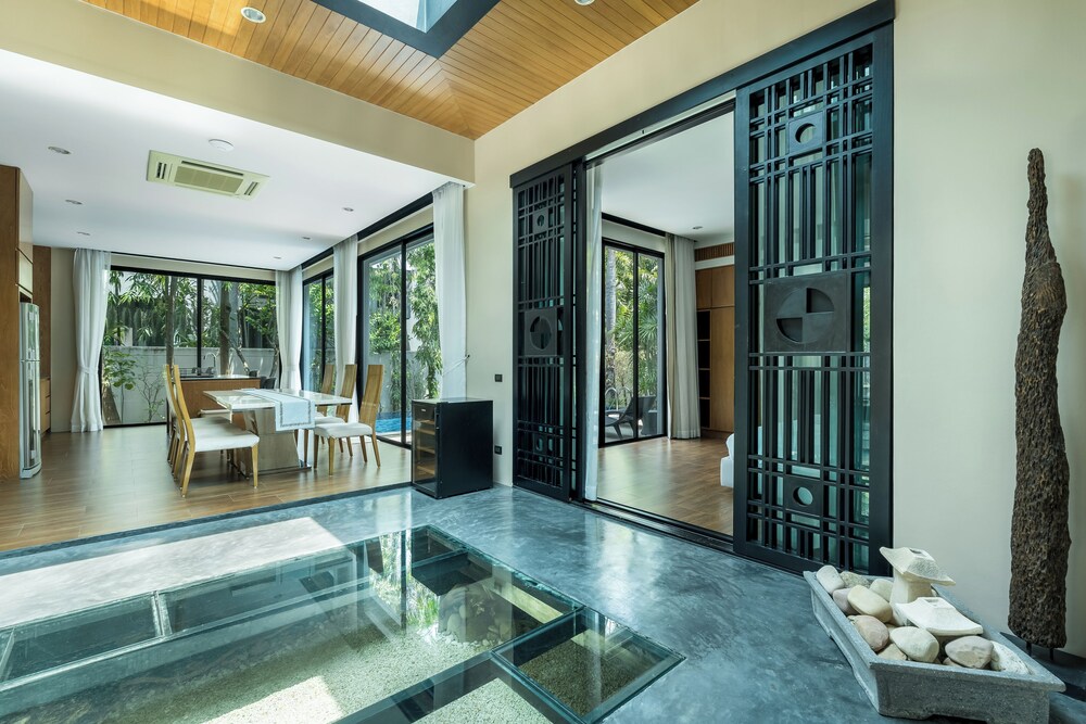Baan Bua Bt17 By Villacarte