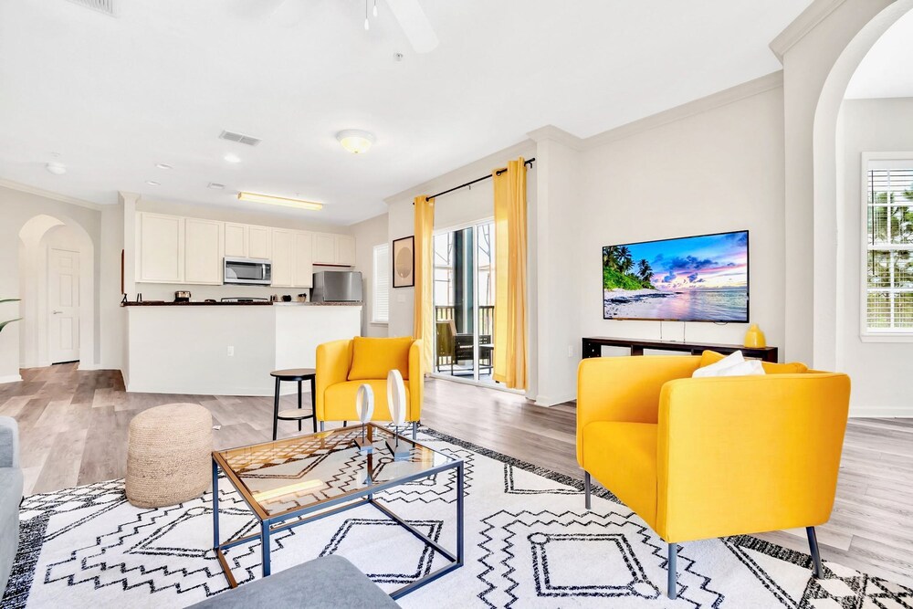 3BR Condo - Pool Hot Tub Sauna - Near Disney