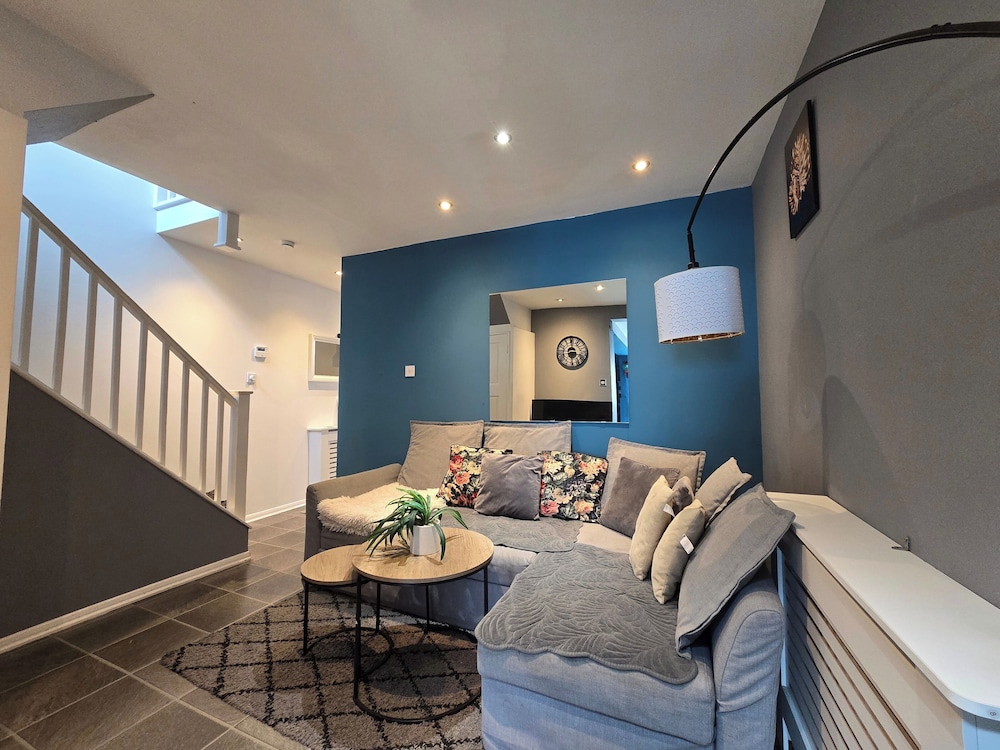 Cozy 4 Bedroom House in the Heart of Brixton