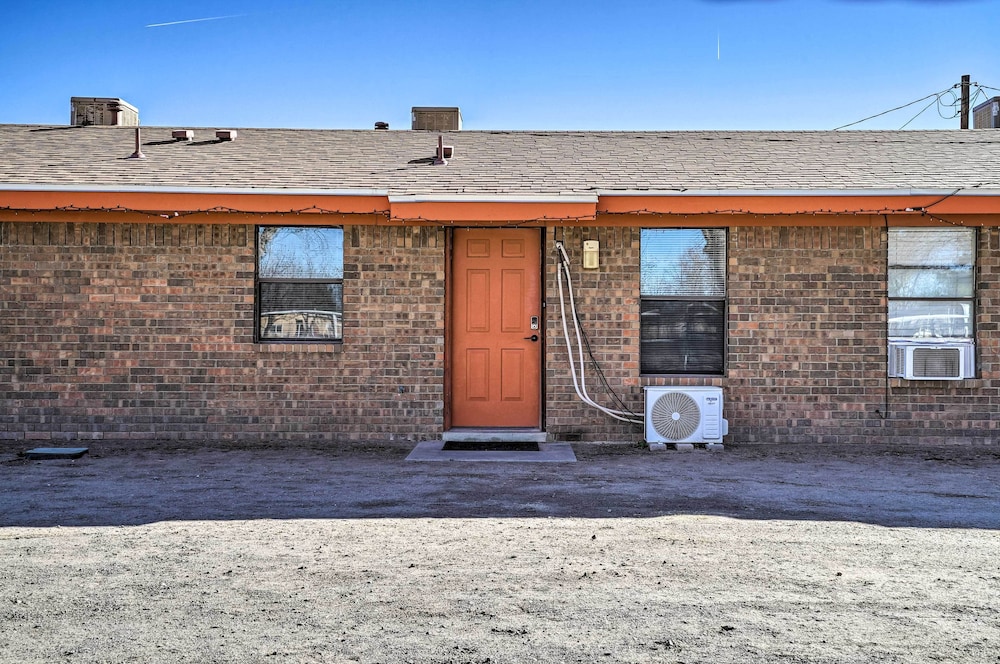 Cozy Las Cruces Apt on Pecan & Horse Farm! view 4