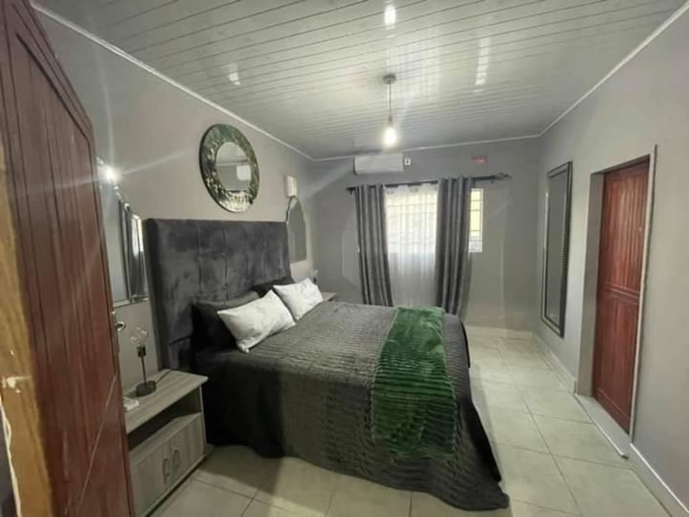 Spacious 2 Bedroomed Semi-detached Fully Furnished Apartment Num01 view 2