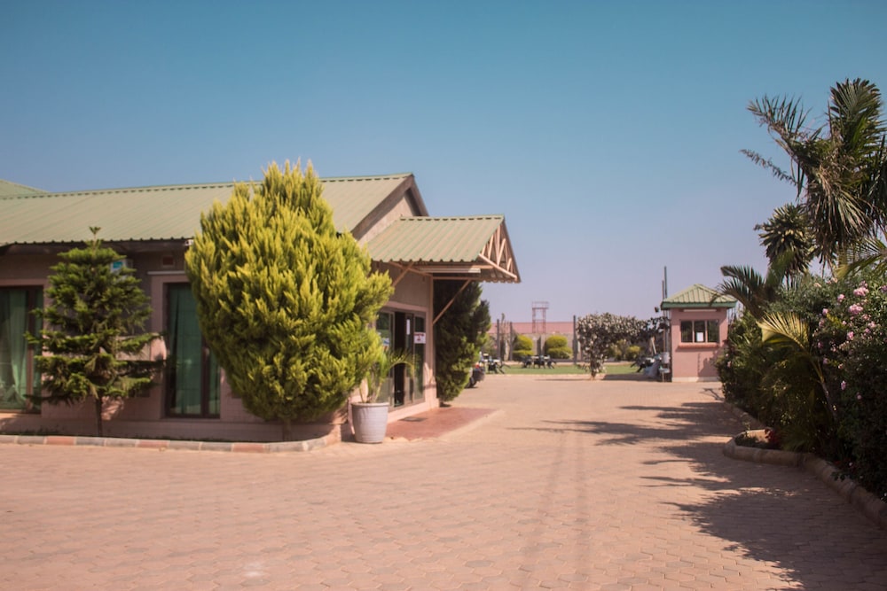 Leget Lodges & Gardens, photo 39