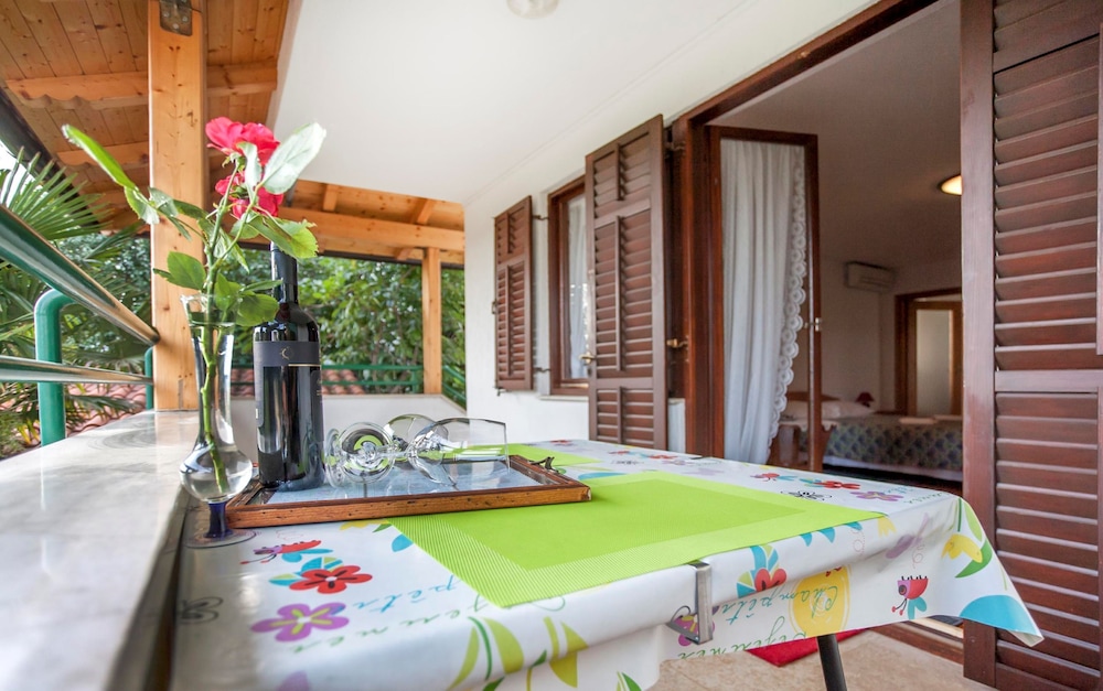 Apartments Cademia