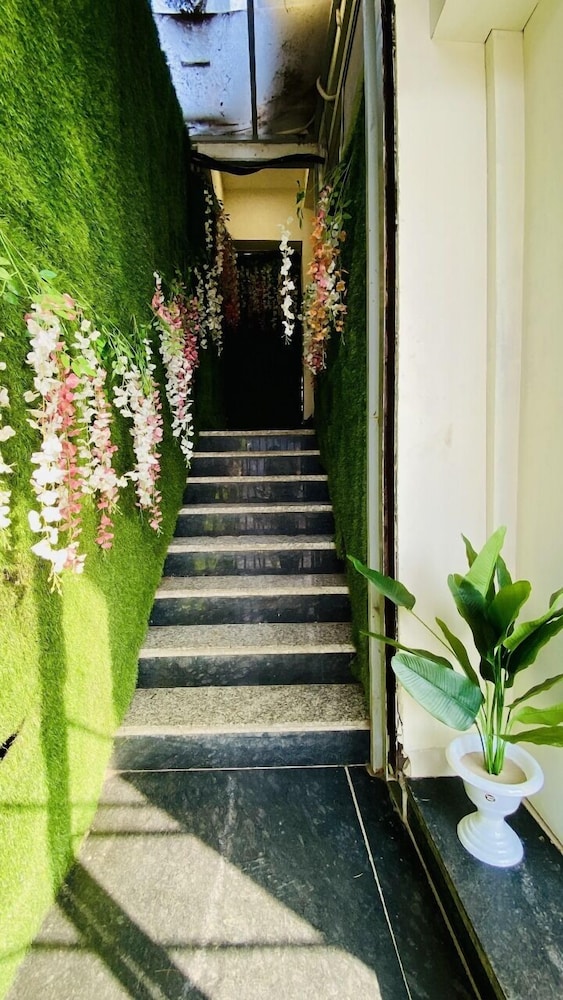 Hotel One Stay