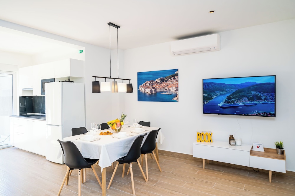 Apartment Holiday Above Dubrovnik