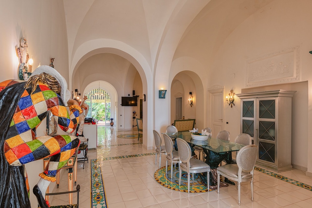 Villacore Capri