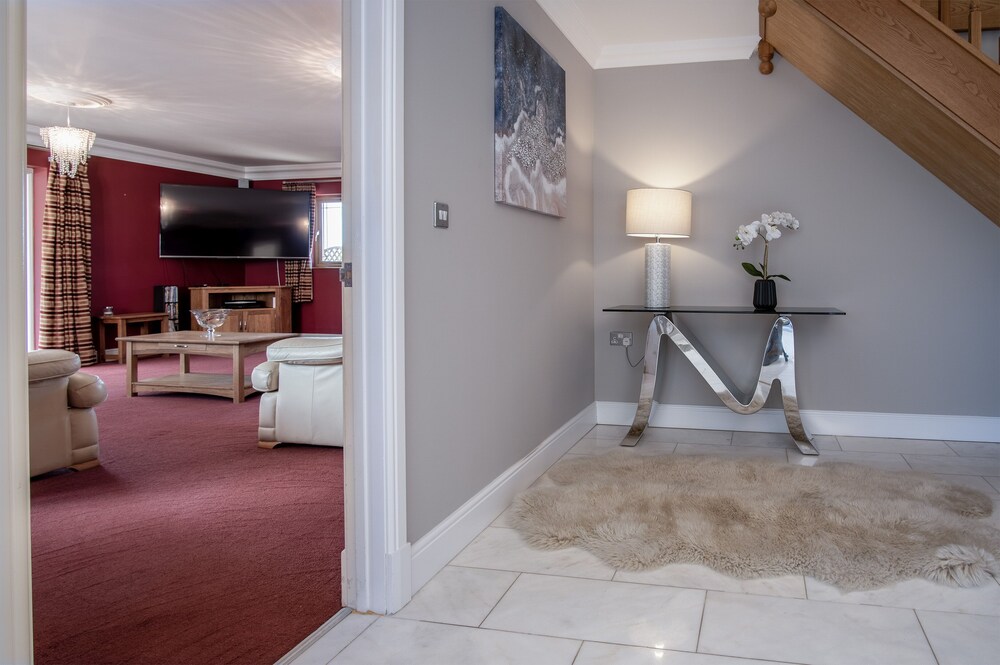 Knights Rest - 4 Bedroom - Princes Gate view 4