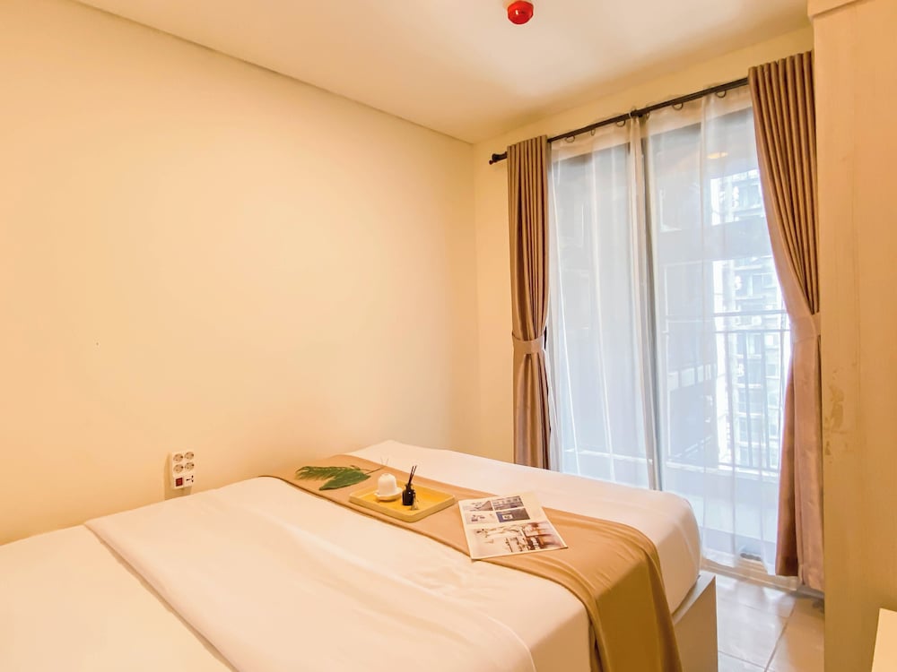 Nice And Spacious 2Br Apartment At Meikarta