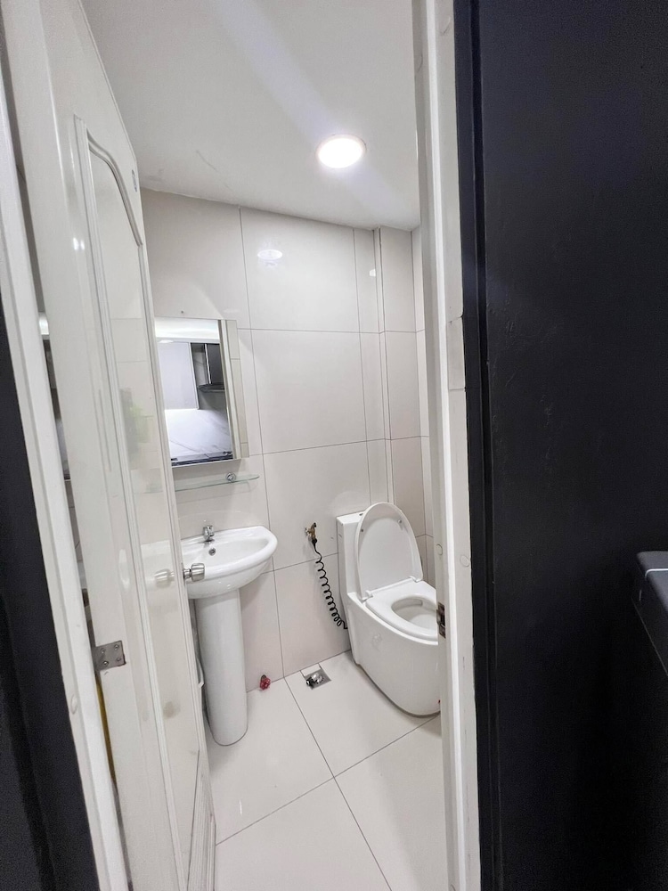 Kandi Suites 2BR with private Jacuzzi