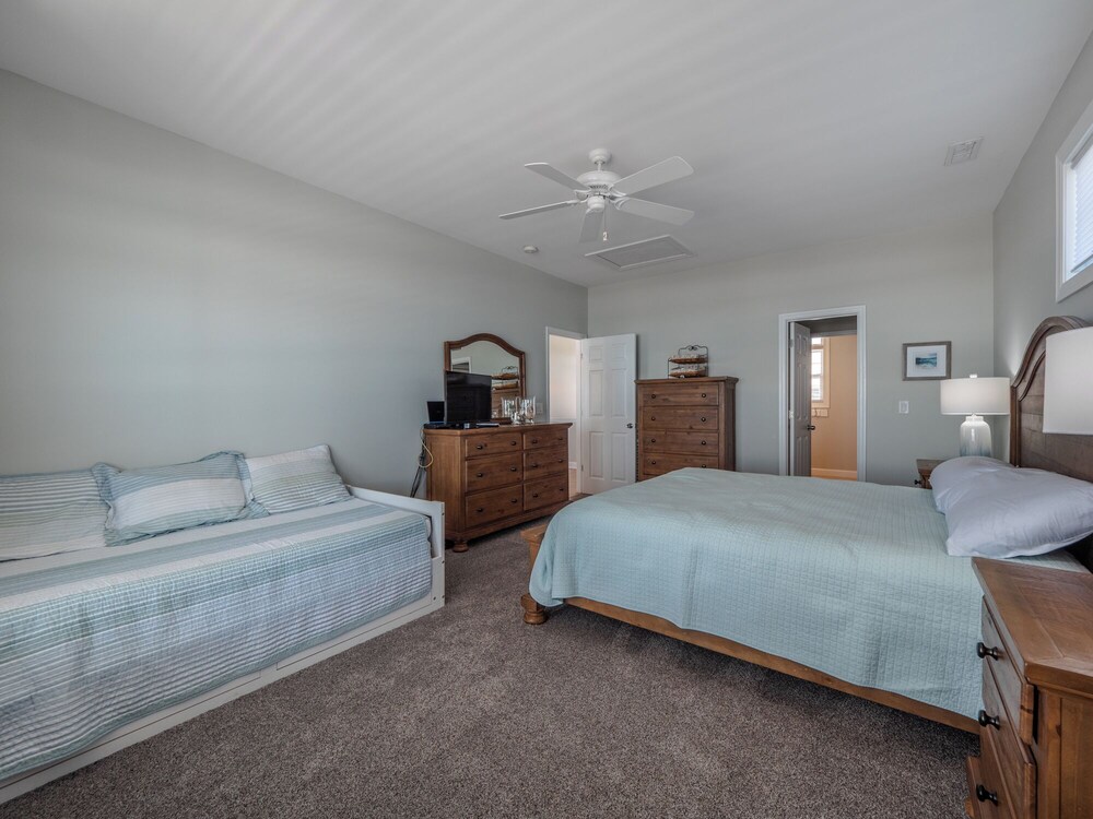 Shore Therapy by Topsail Realty