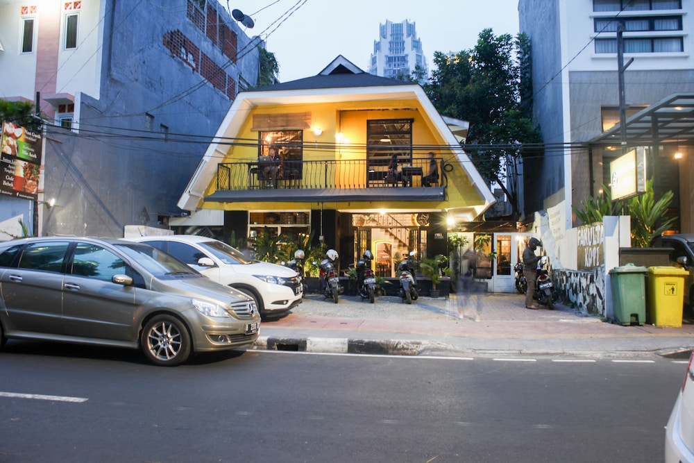Literooms Setiabudi Sudirman