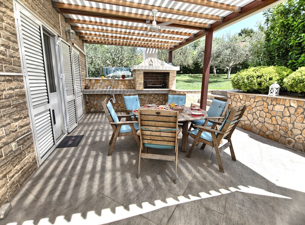 Holiday Home Srećko
