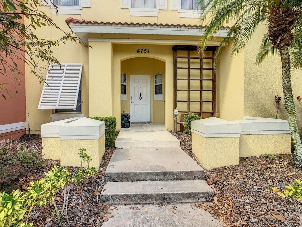 Terra Verde Resort: Townhome W/ Hottub Near Disney 3 Bedroom Townhouse