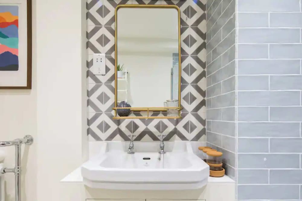 Vibrant & Stylish 2BD Flat - Notting Hill