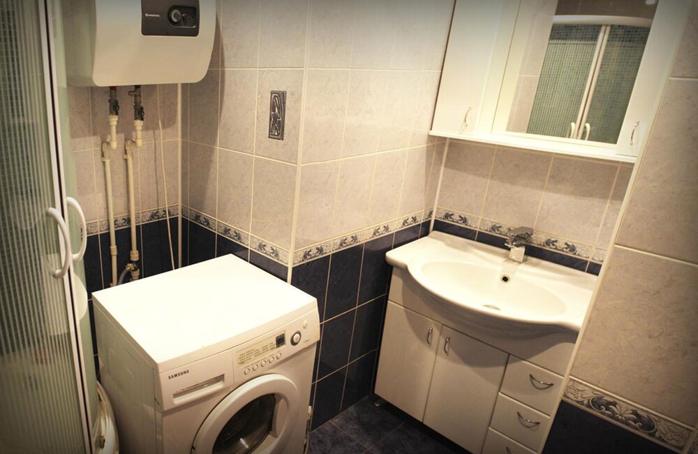 Dobrye Sutki Apartment on Mukhacheva 133 view 3