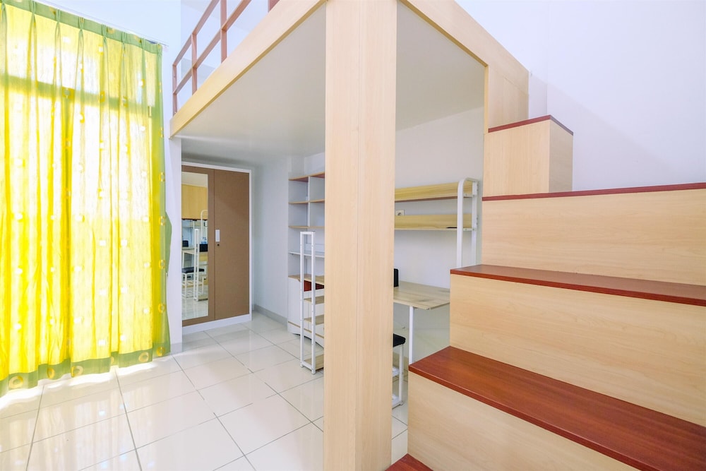 Best Homey and Minimalist Studio at Dave Apartment