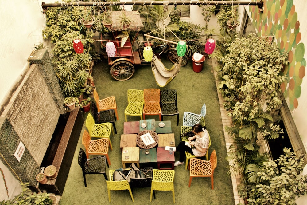 goSTOPS Delhi