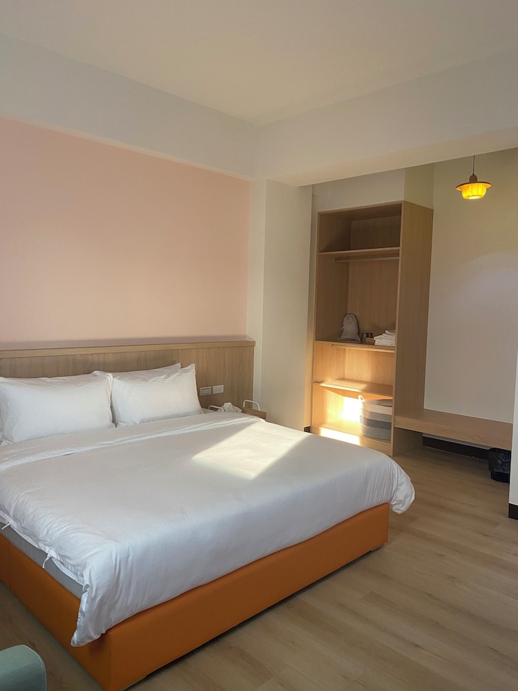 Orange Homestay