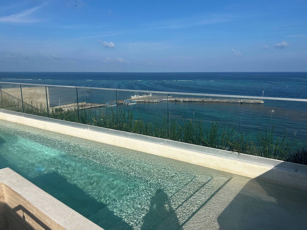 Cozy 1B & 1B Apartment Puerto Morelos With Private Beach