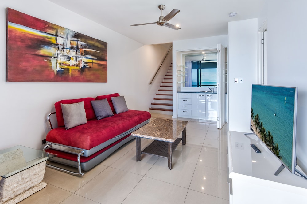 Edge 5 Absolute Oceanfront Plus Buggy view 2