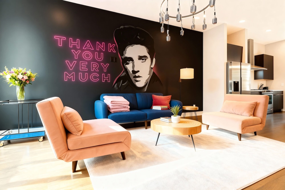 Elvis-themed 13 Beds Rooftop City Views
