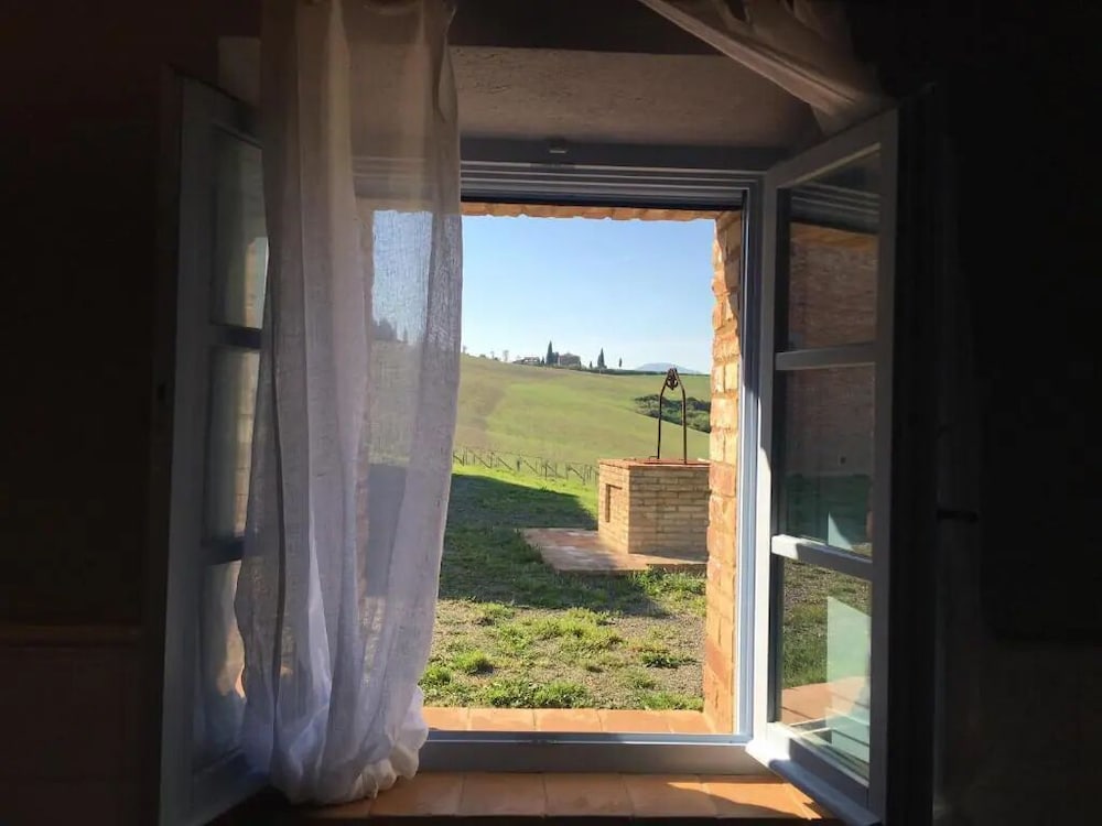 Photo 38