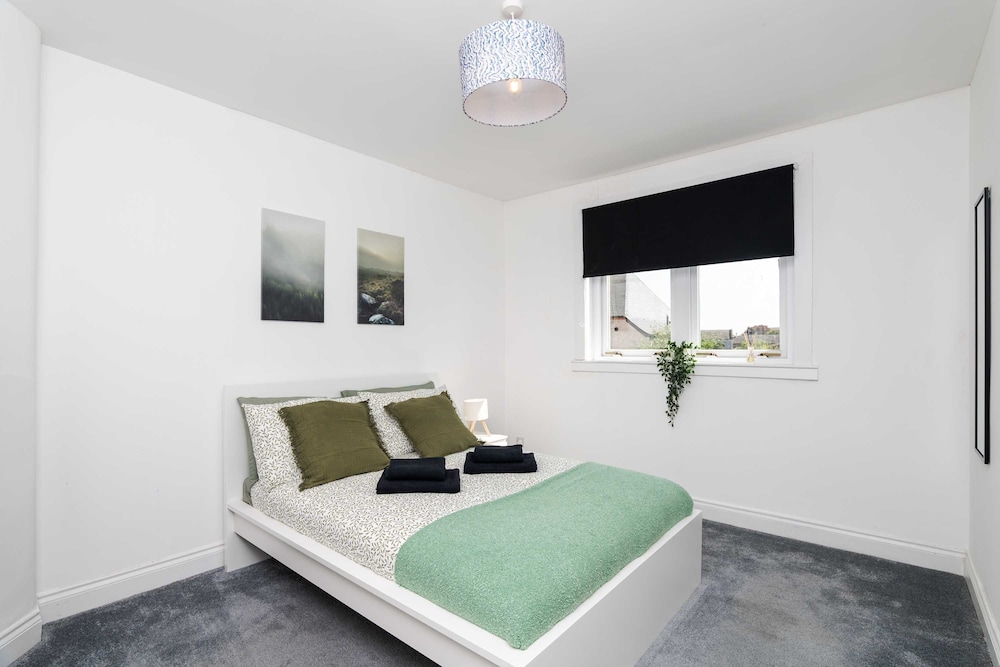 Spacious 3 BED House With Parking, photo 22