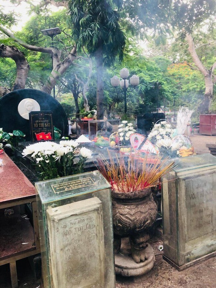 Nha Khach Con Dao